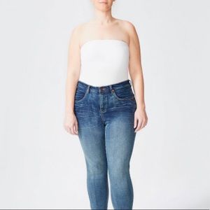 Foundation Bandeau Top - White